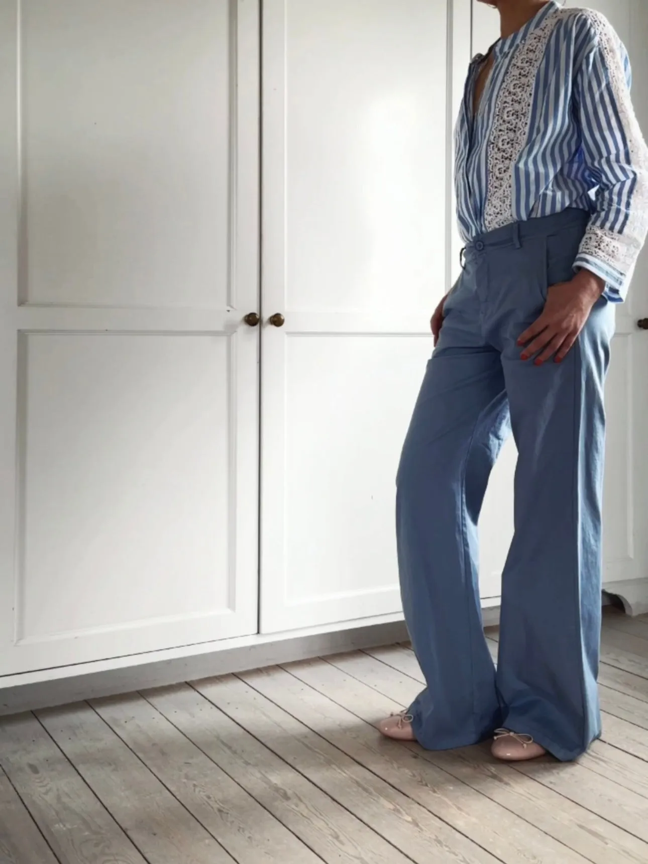 PANTS WITH ELASTIC WAISTBAND - LIGHT BLUE