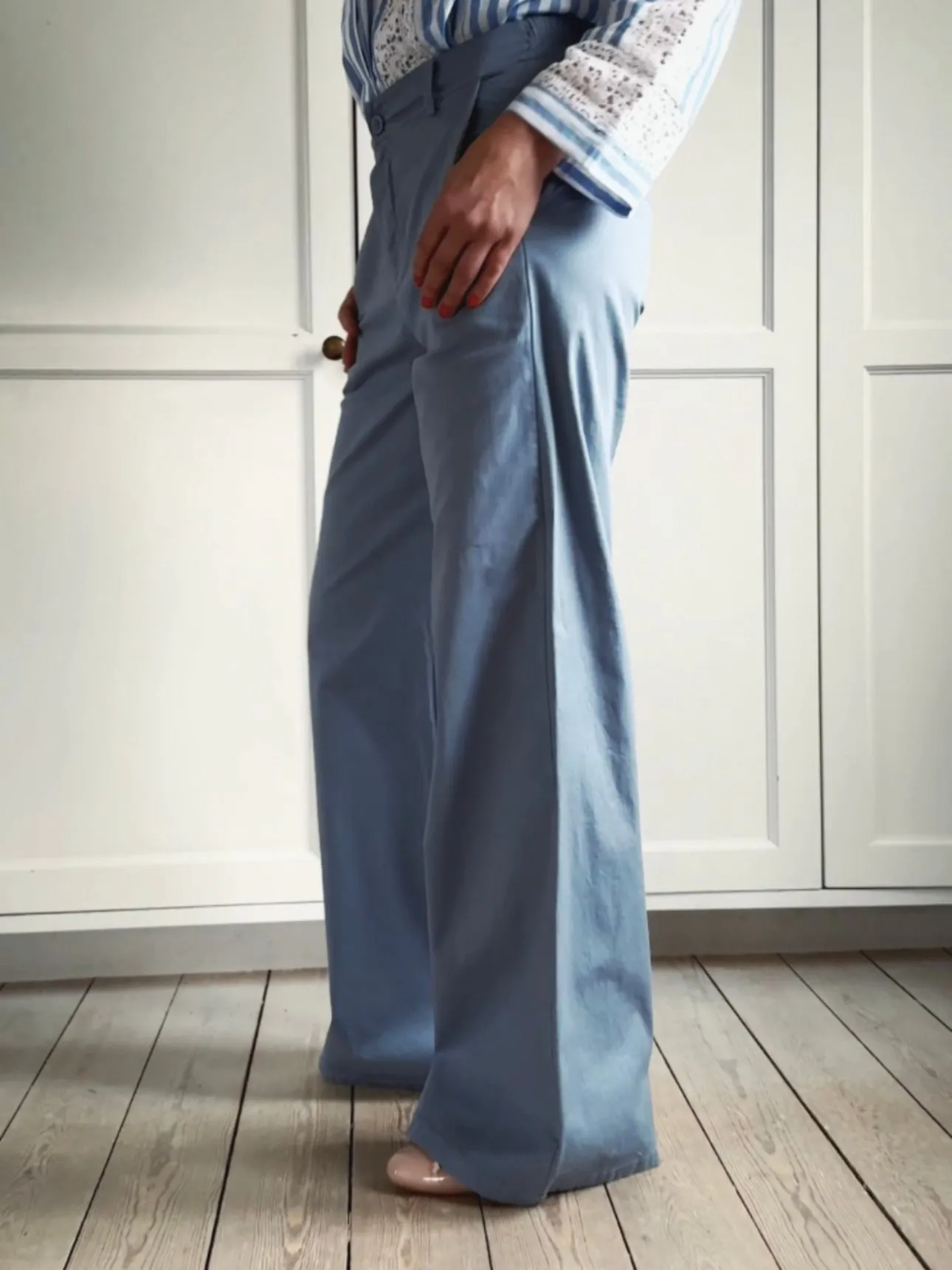 PANTS WITH ELASTIC WAISTBAND - LIGHT BLUE