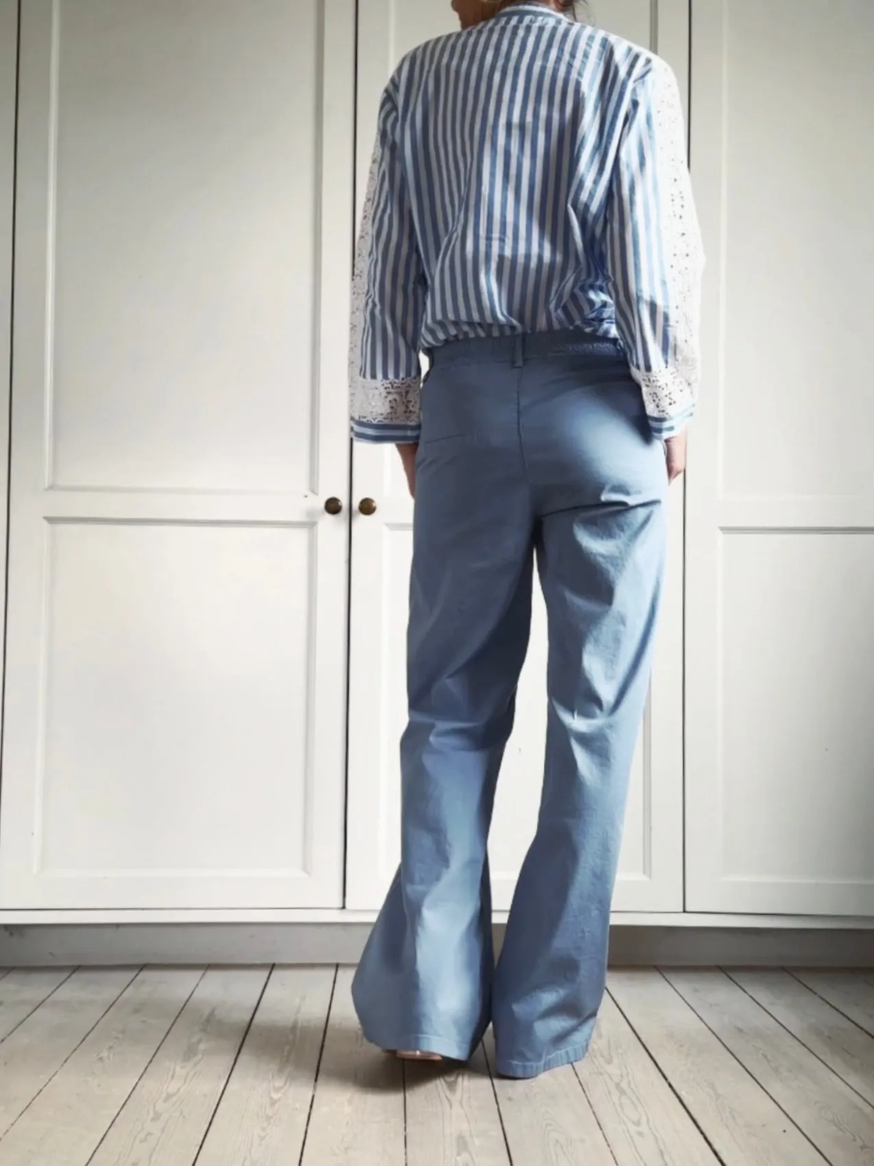 PANTS WITH ELASTIC WAISTBAND - LIGHT BLUE