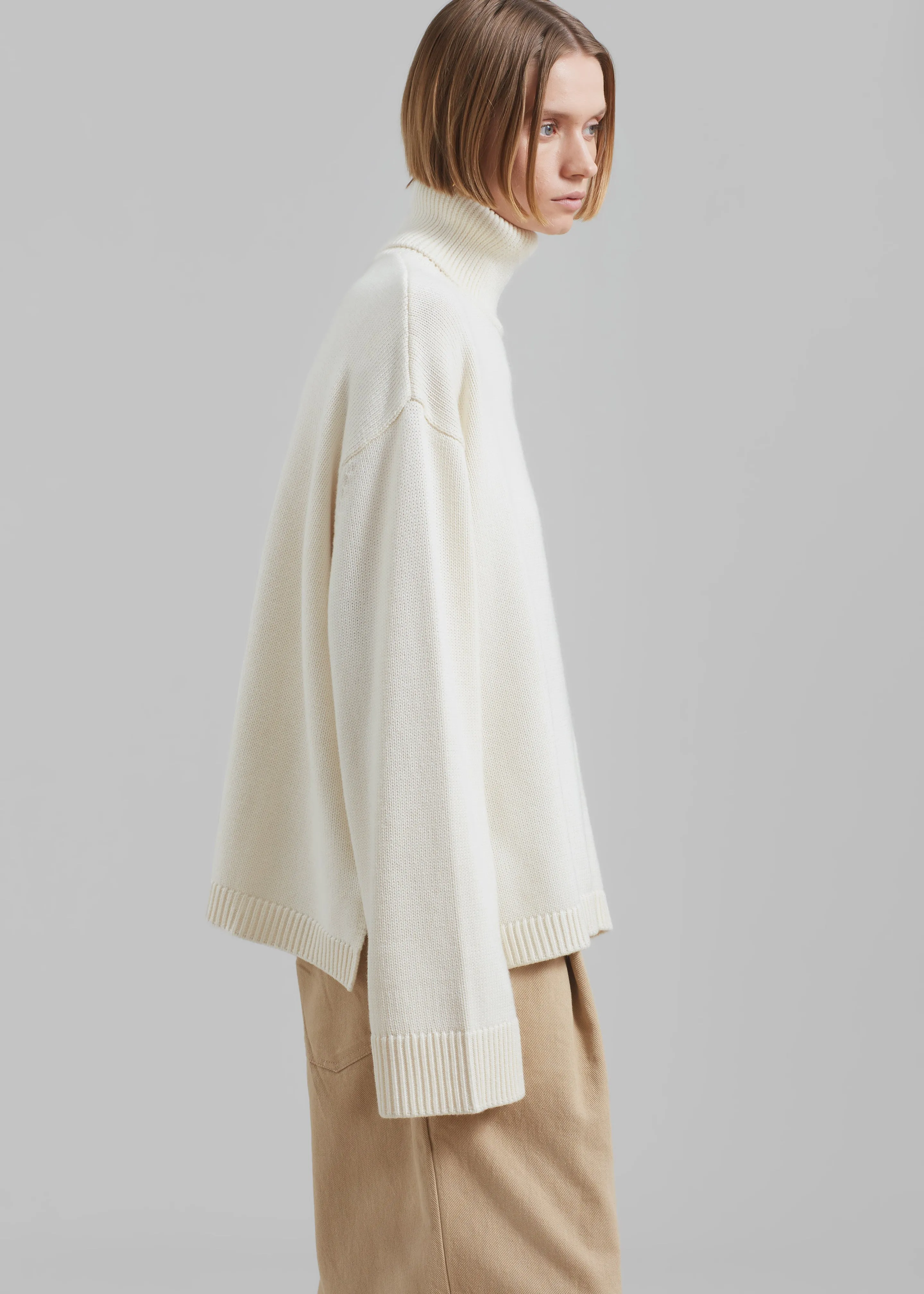 Rhea Trapeze Turtleneck - Ivory