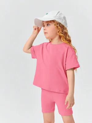 SHEIN Young Girl Casual Comfortable Round Neck Solid Color Short Sleeve T-Shirt And Solid Color Shorts Set