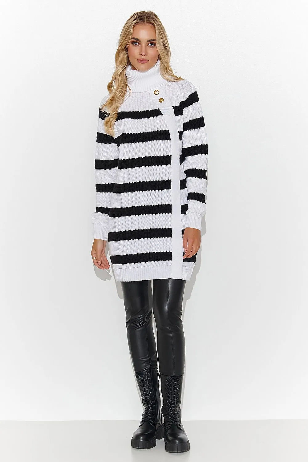 Turtleneck model 187973 Makadamia
