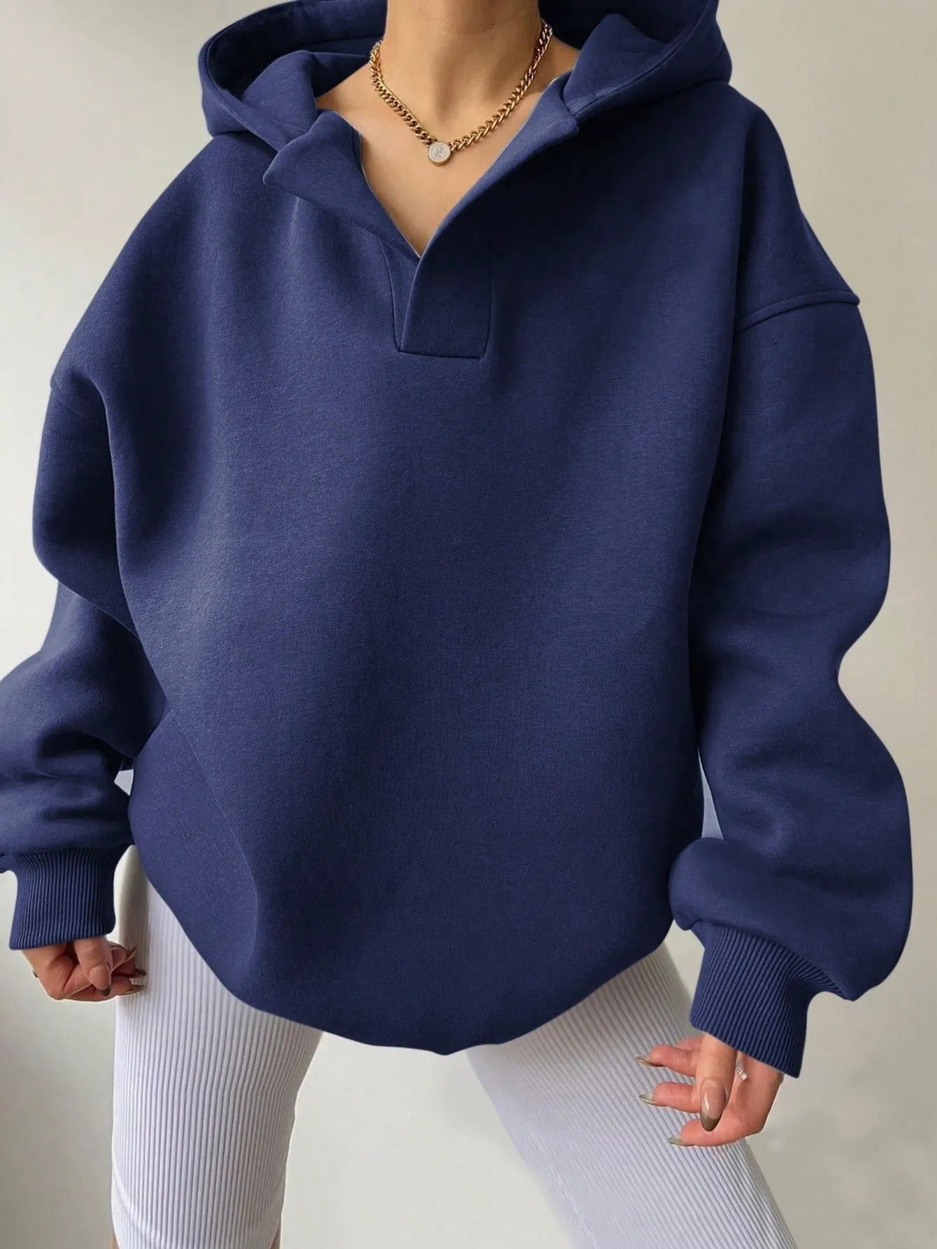 Women's hooded Sweater