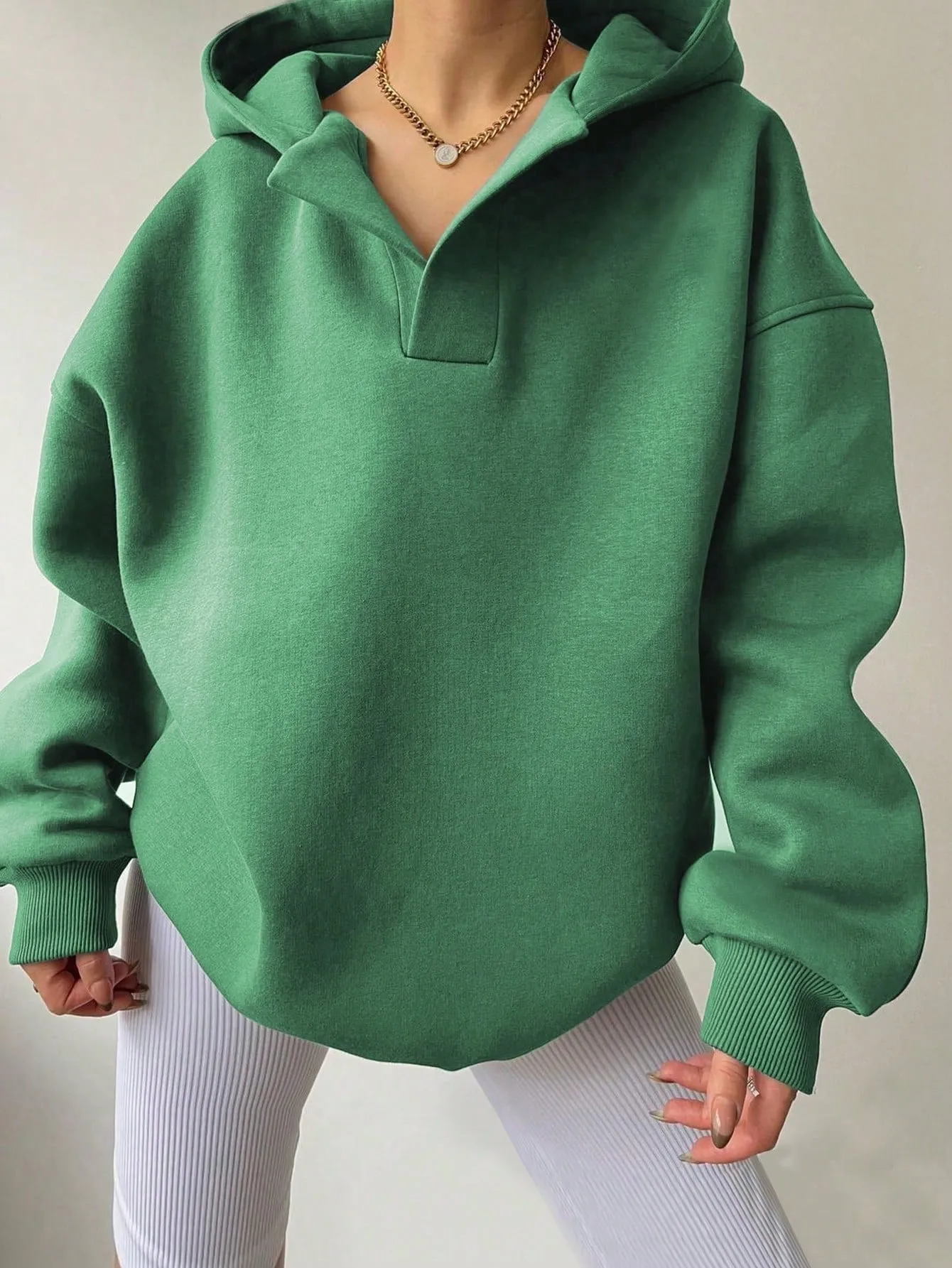 Women's hooded Sweater