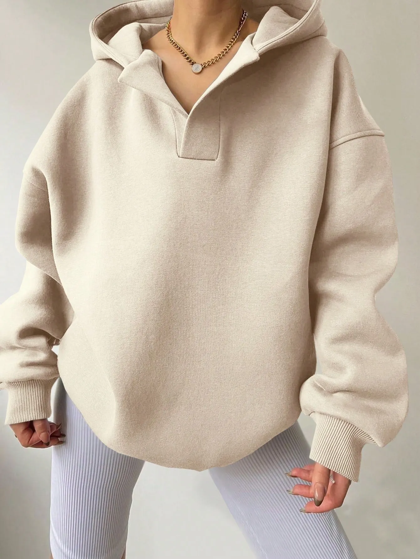 Women's hooded Sweater