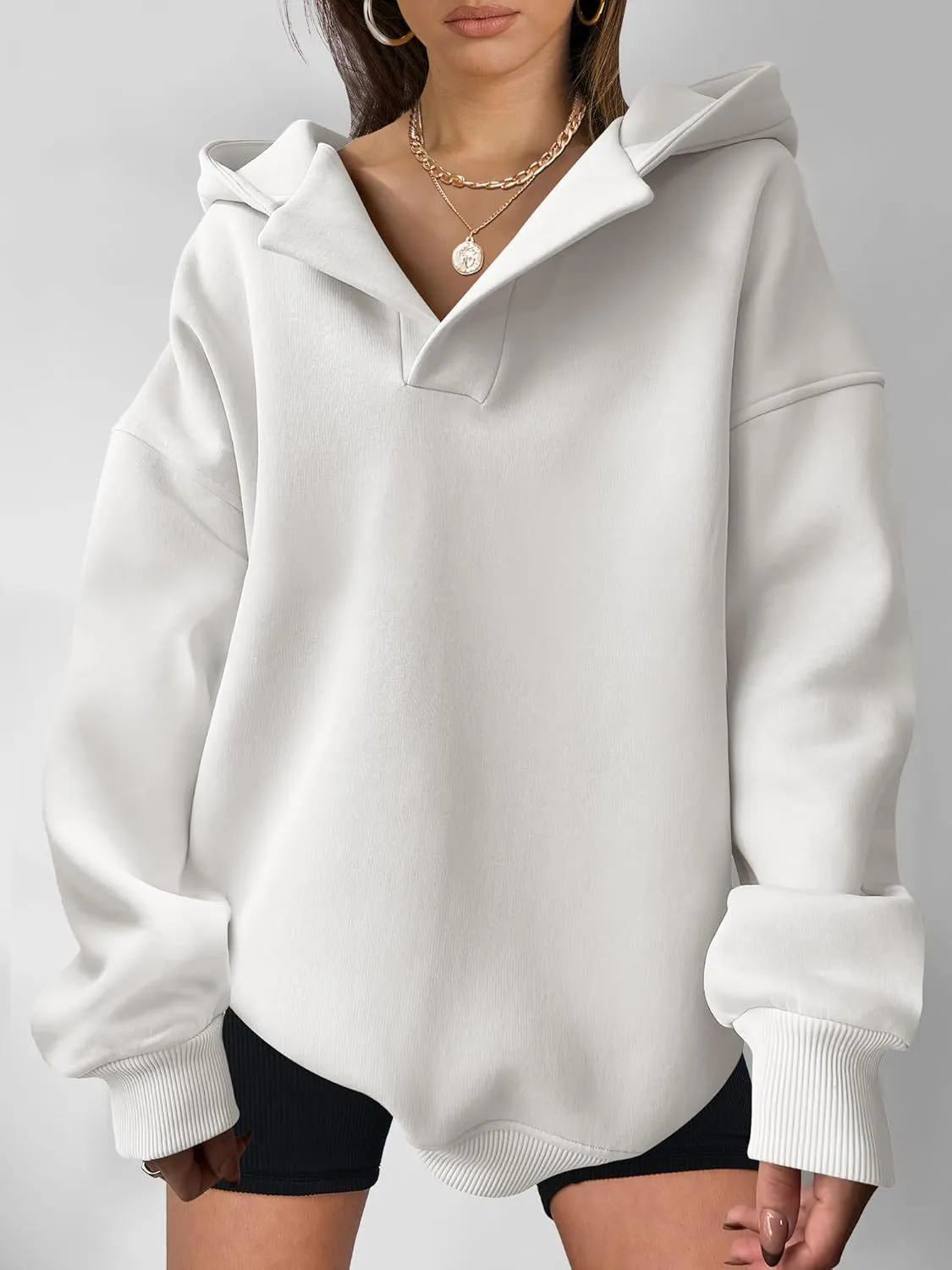 Women's hooded Sweater